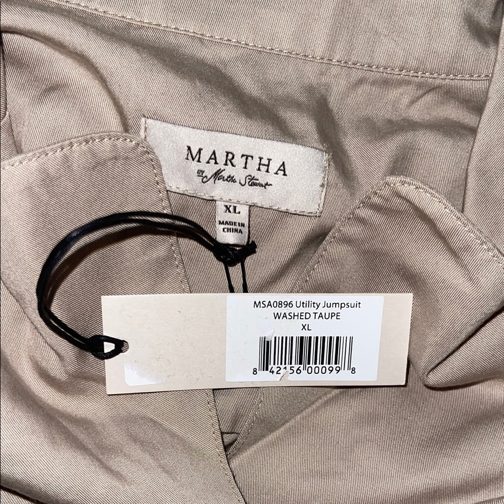 Martha Stewart Women’s Utility Washed Taupe Jumpsuit 100% Tencel Size 12 - Picture 2 of 4